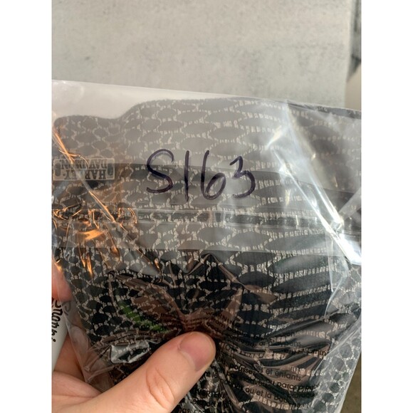 Harley Davidson Black and White Beanie Hat Attire Snakeskin Design One Size - Picture 12 of 12